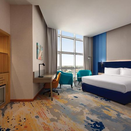 מלון La Quinta By Wyndham Abu Dhabi Al Wahda מראה חיצוני תמונה