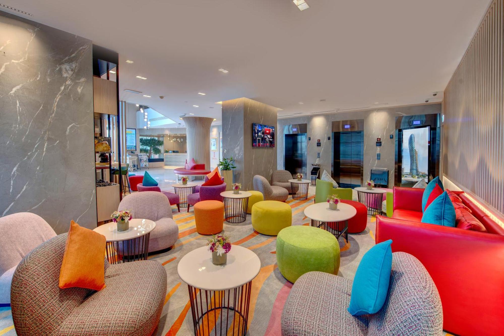 מלון La Quinta By Wyndham Abu Dhabi Al Wahda מראה חיצוני תמונה