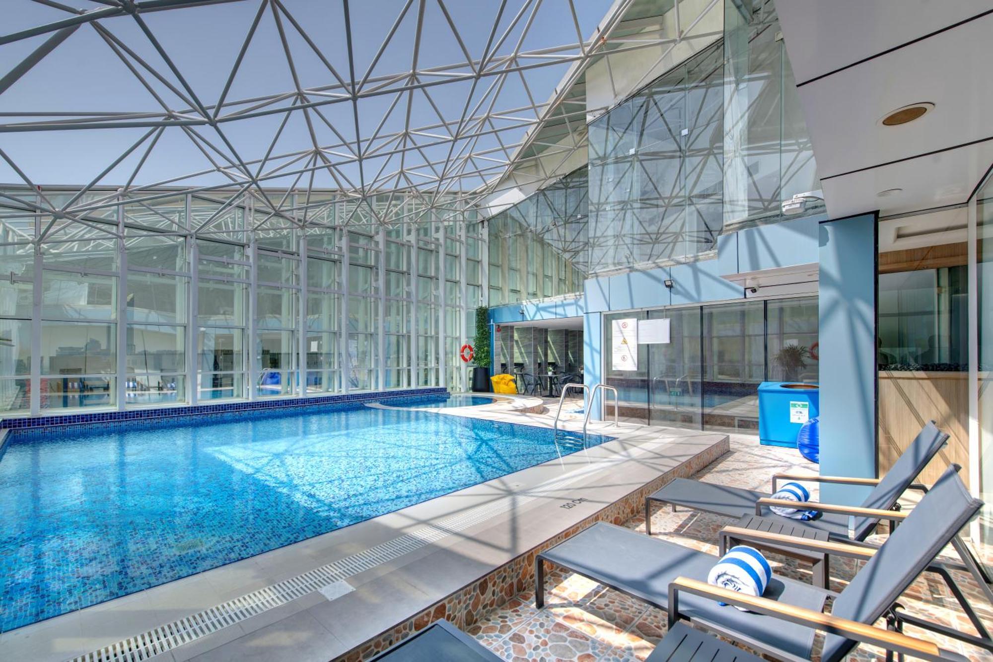 מלון La Quinta By Wyndham Abu Dhabi Al Wahda מראה חיצוני תמונה